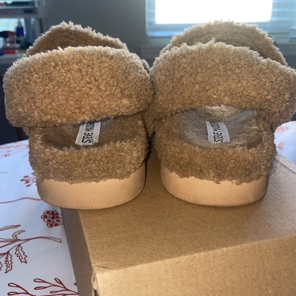 Steve Madden Mona Sandal - Picture 9 of 12